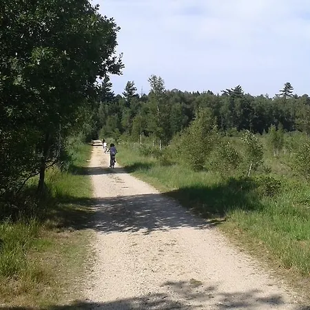 Burgblick Brueggen בית נופש