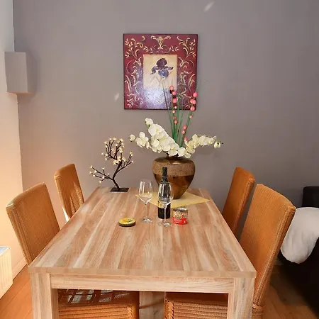 בית נופש Burgblick Brueggen *