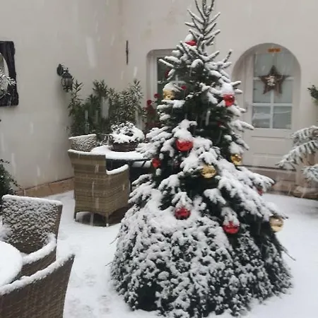 בית נופש Burgblick Brueggen